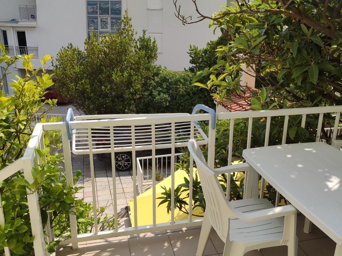 Apartments Ivo Makarska Exterior photo
