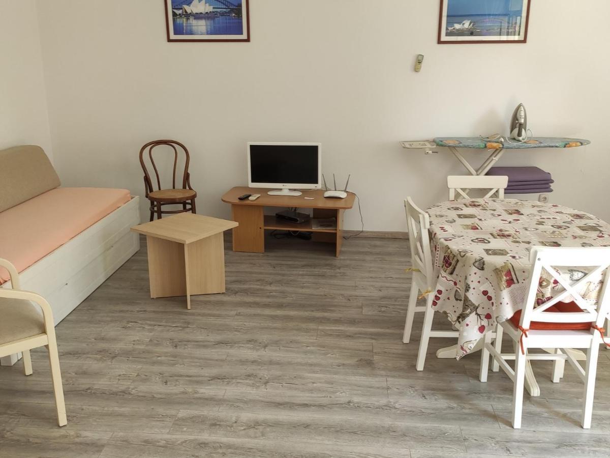 Apartments Ivo Makarska Exterior photo